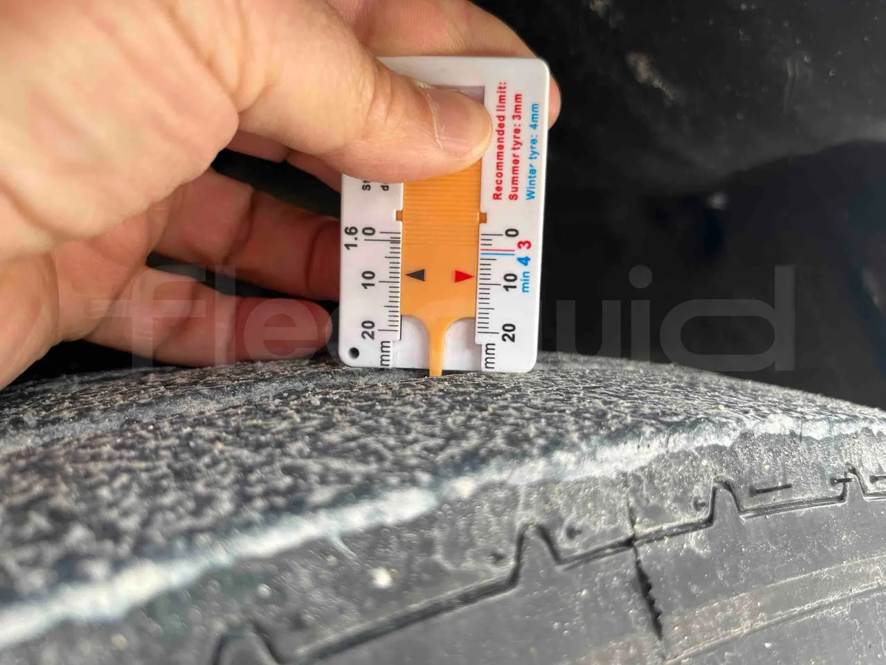 Vdl FUTURA FHD2 501E1 - Euro 6 - 320 kW - 12.875 mt - rear left tire photo