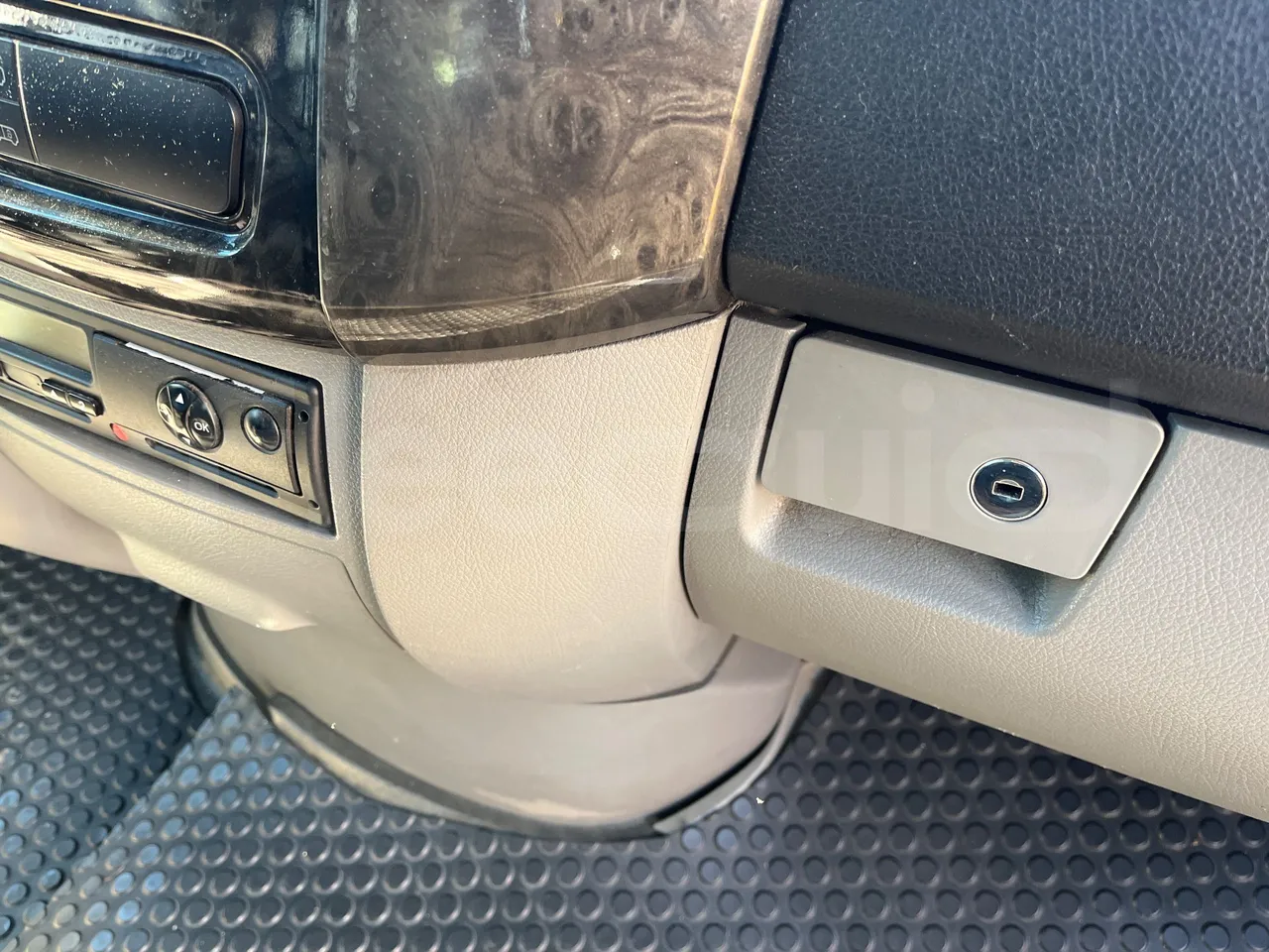 Mercedes-Benz Evobus O519U - Euro5 - 140kW - 7.665mt - driver microphone accessories photo