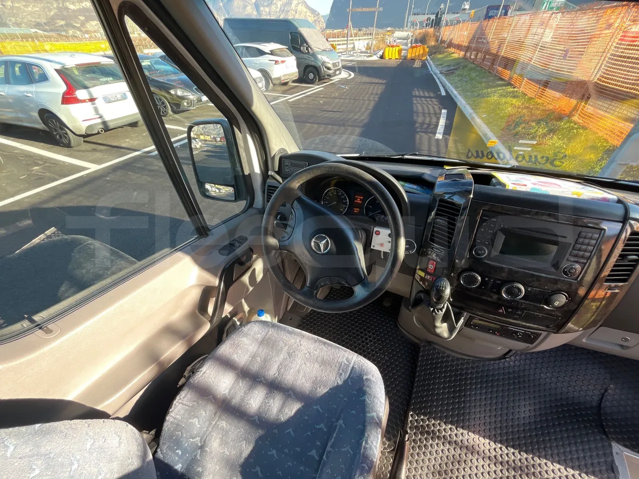 Mercedes-Benz Evobus O519U - Euro5 - 140kW - 7.665mt - buttons panels on