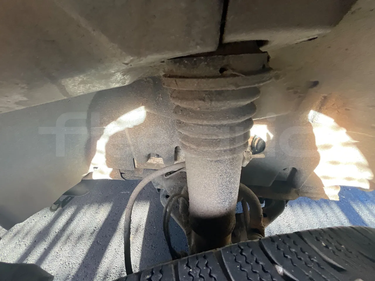 Mercedes-Benz Evobus O519U - Euro5 - 140kW - 7.665mt - front air springs right