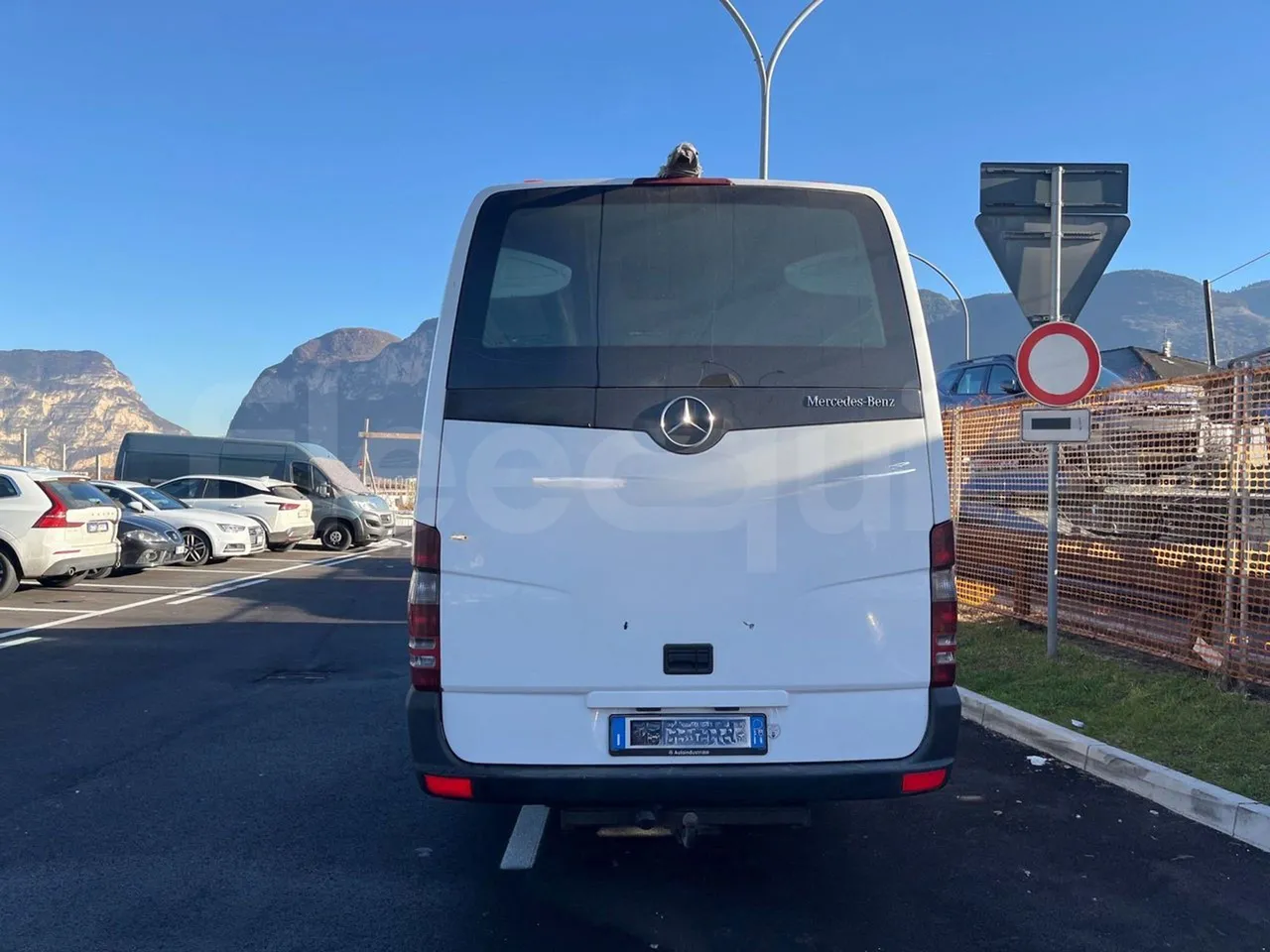 Mercedes-Benz Evobus O519U - Euro5 - 140kW - 7.665mt - rear hatch closed