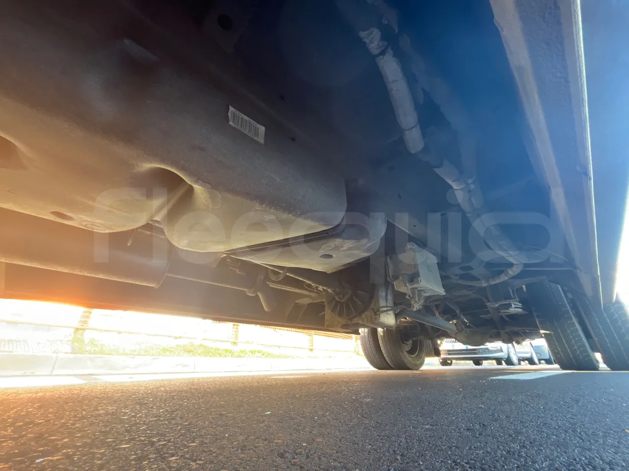 Mercedes-Benz Evobus O519U - Euro5 - 140kW - 7.665mt - central undercarriage photo