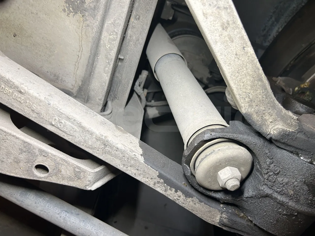 Mercedes-Benz Citaro - First Axle Shock Absorbers Right Side
