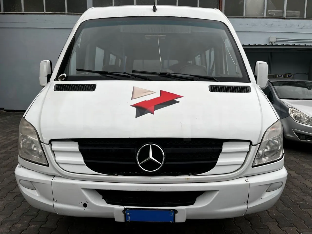 Mercedes-Benz Sprinter 906BB50 -EUR5 -190kW -7.744m - front photo