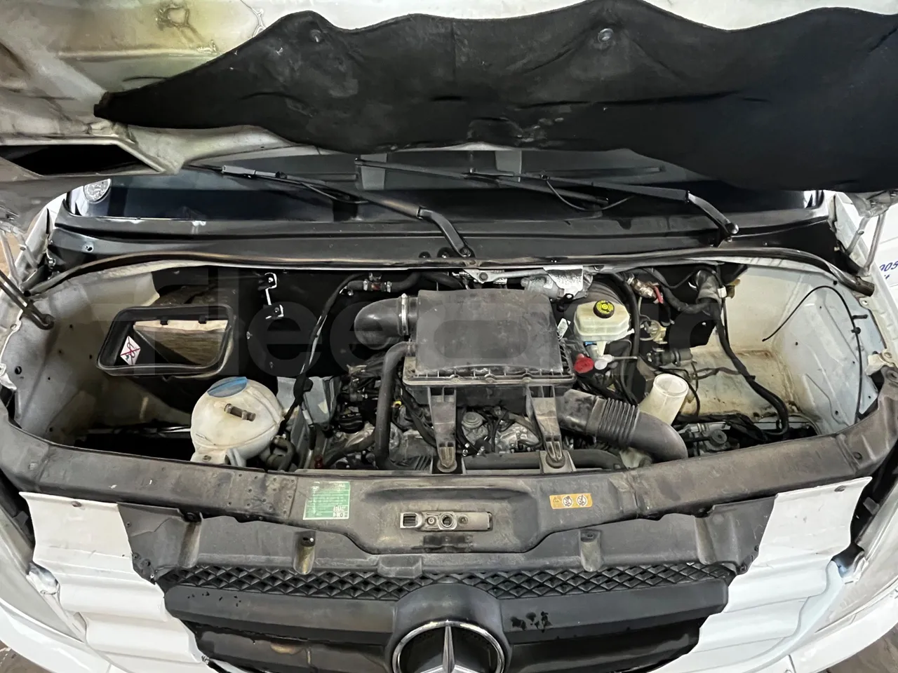 Mercedes-Benz Sprinter 906BB50 -EUR5 -190kW -7.744m - rear hatch open