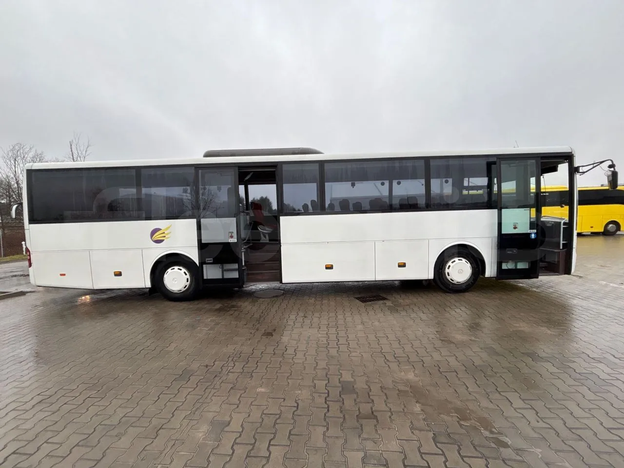 Mercedes-Benz Intouro E - Euro5 - 210kW - 13mt - right side doors open