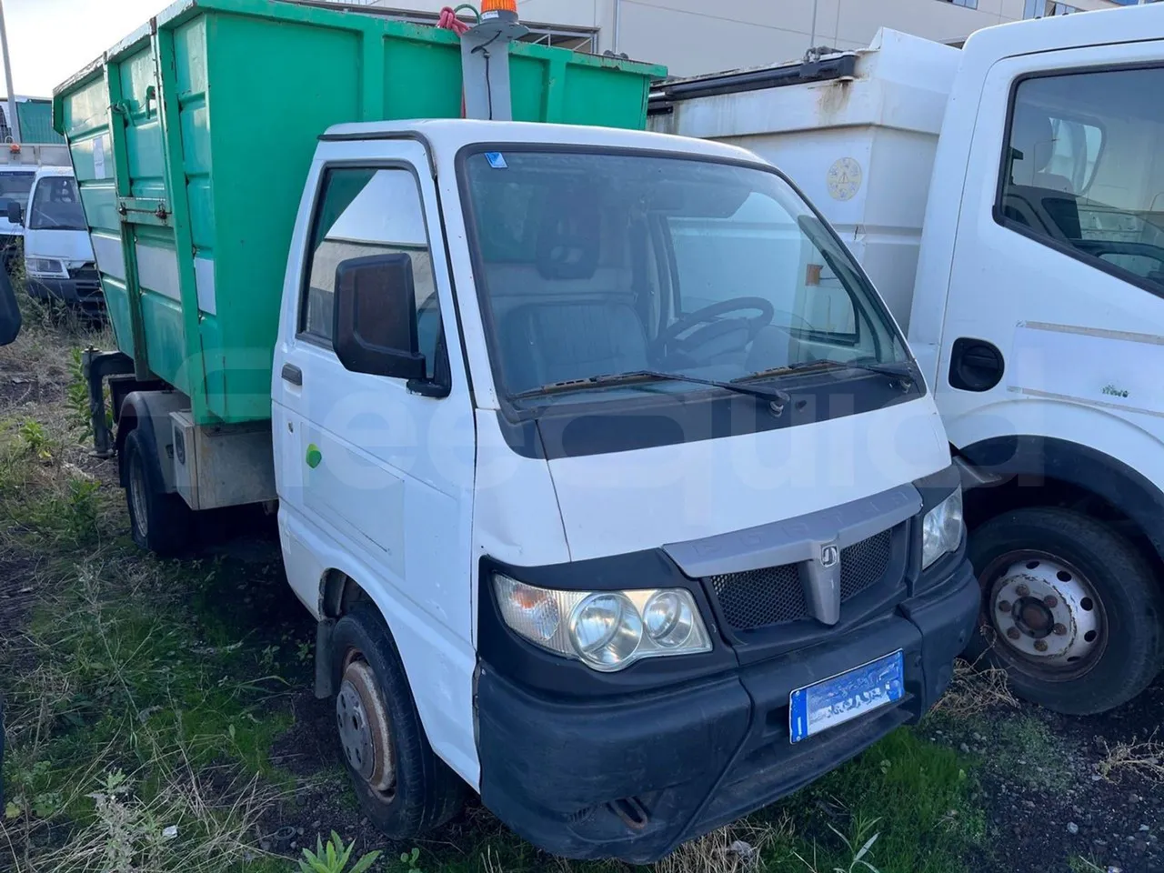 Piaggio Porter Saem S90 - Euro5 - 45kW - 3.420mt - Base cover photo