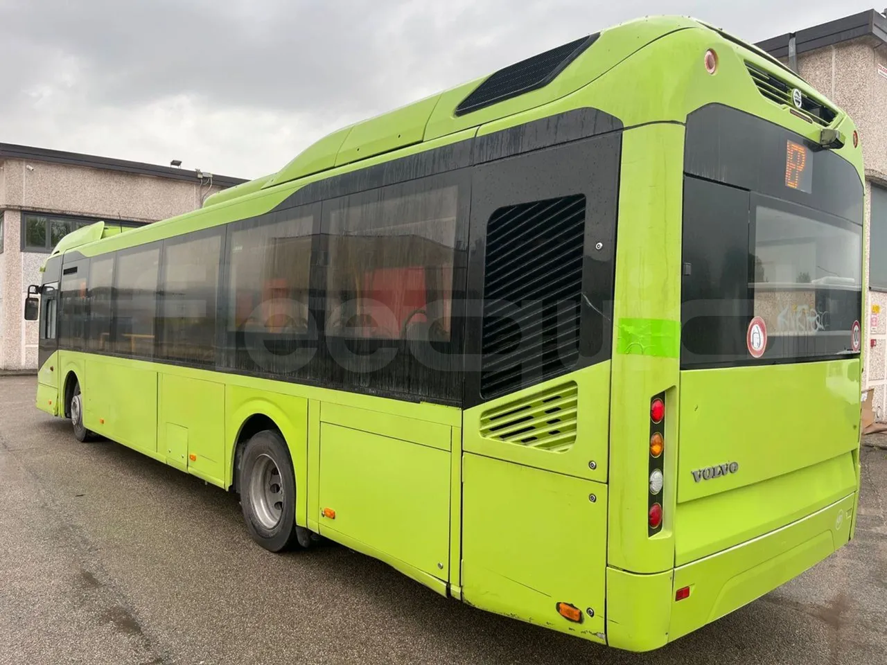 Volvo B4SC 7900  - Euro6 - 177kW - 12.134mt - 3/4 left rear side