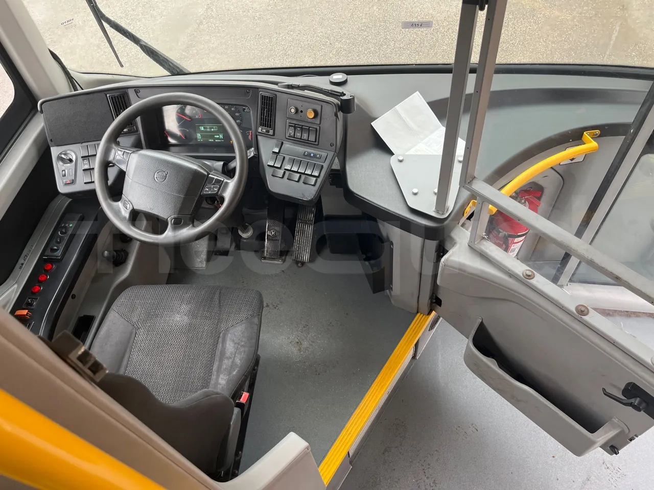 Volvo B4SC 7900  - Euro6 - 177kW - 12.134mt - buttons panels on