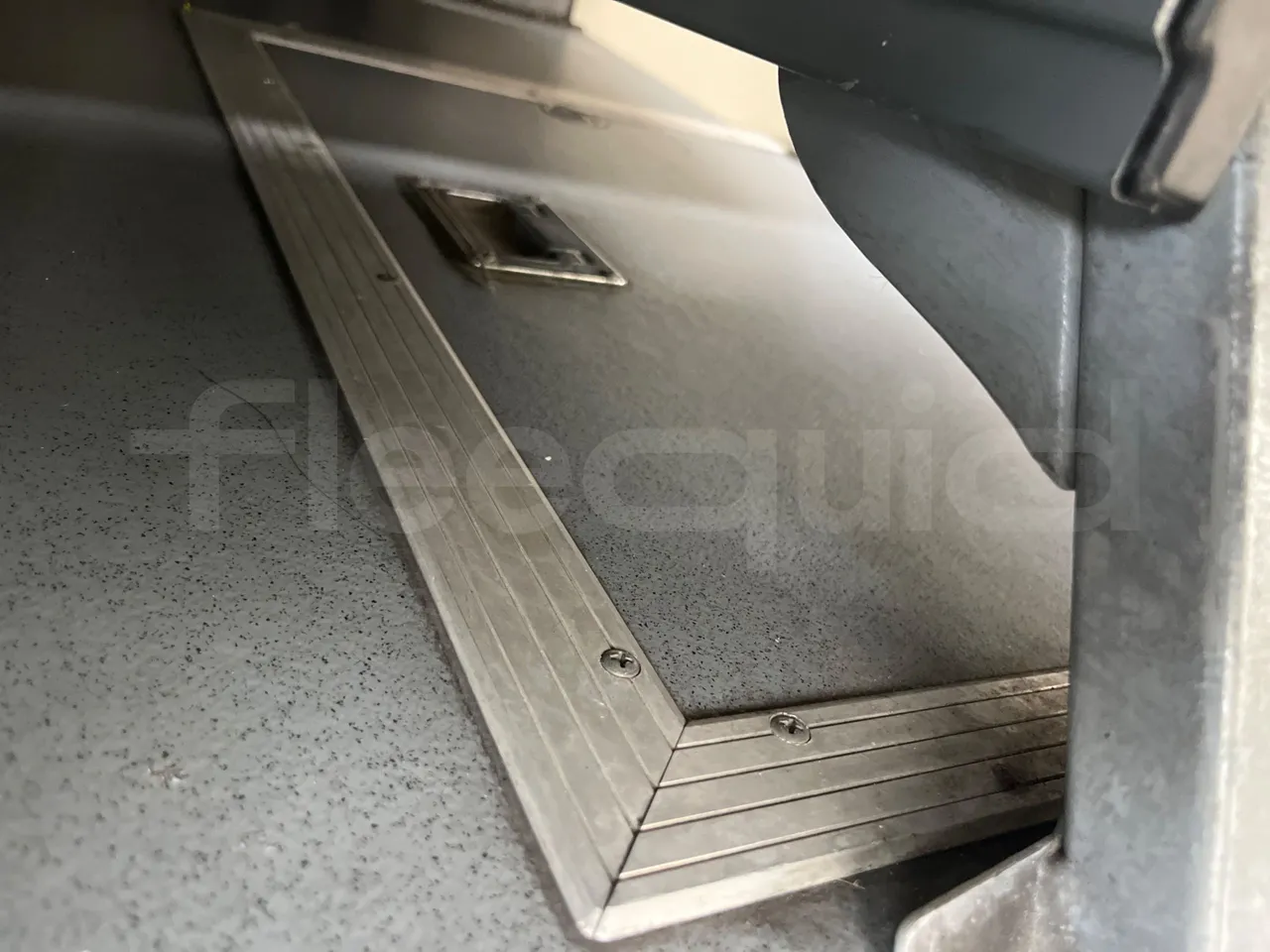 Volvo B4SC 7900  - Euro6 - 177kW - 12.134mt - floor hatches photo