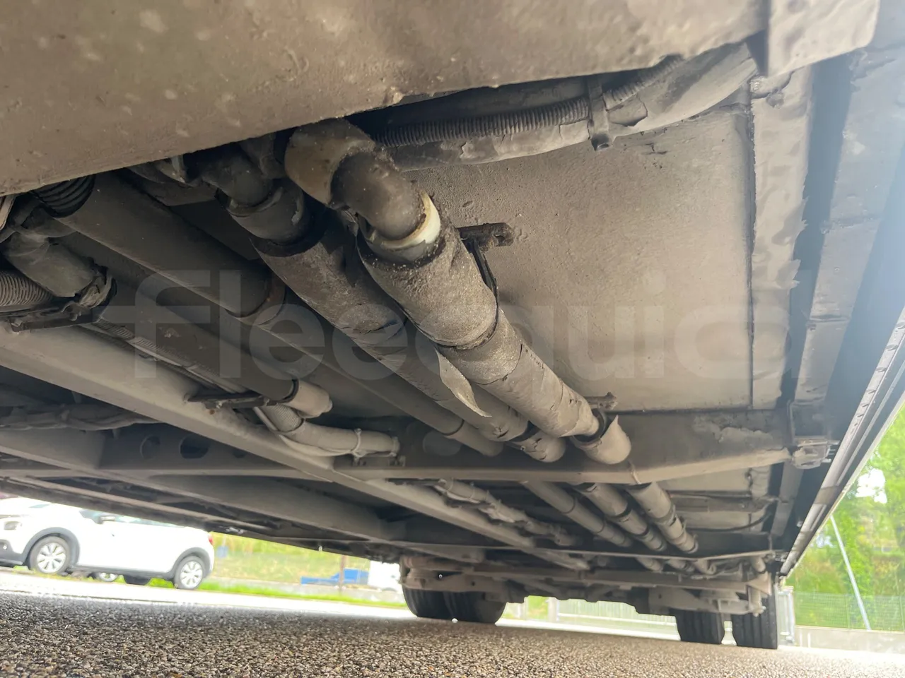 Volvo B4SC 7900  - Euro6 - 177kW - 12.134mt - central undercarriage photo