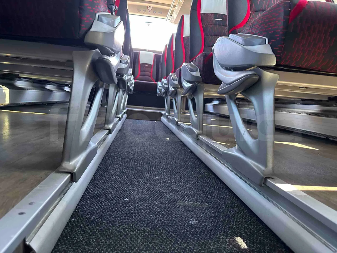 Setra S516 - seat brackets photo