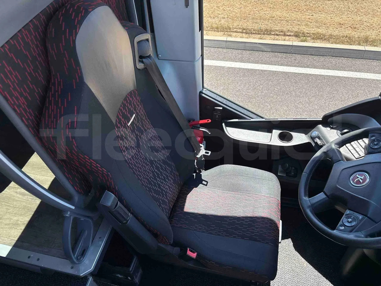Setra S516 - driver's seat photo
