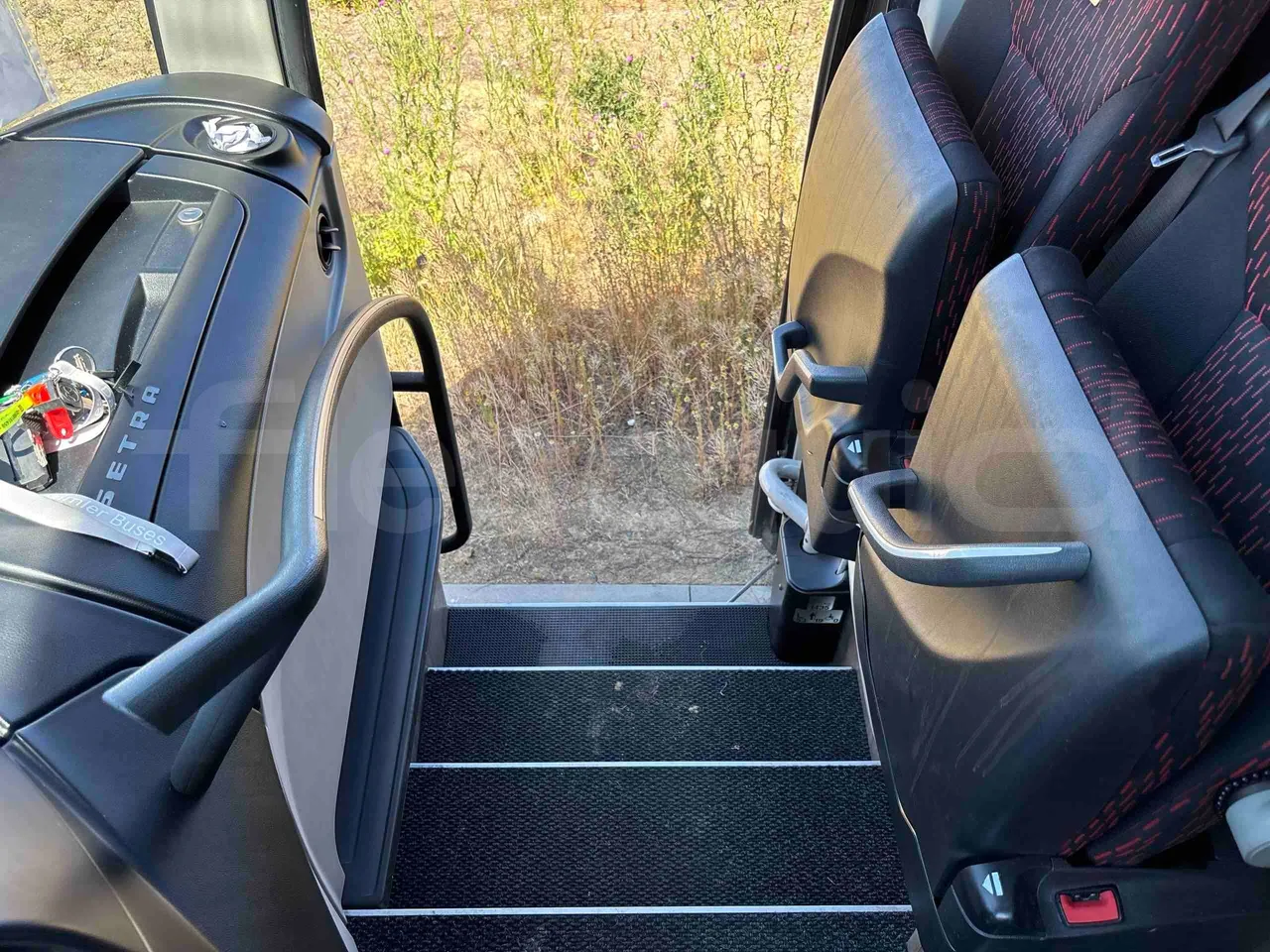 Setra S516 - handrails photo