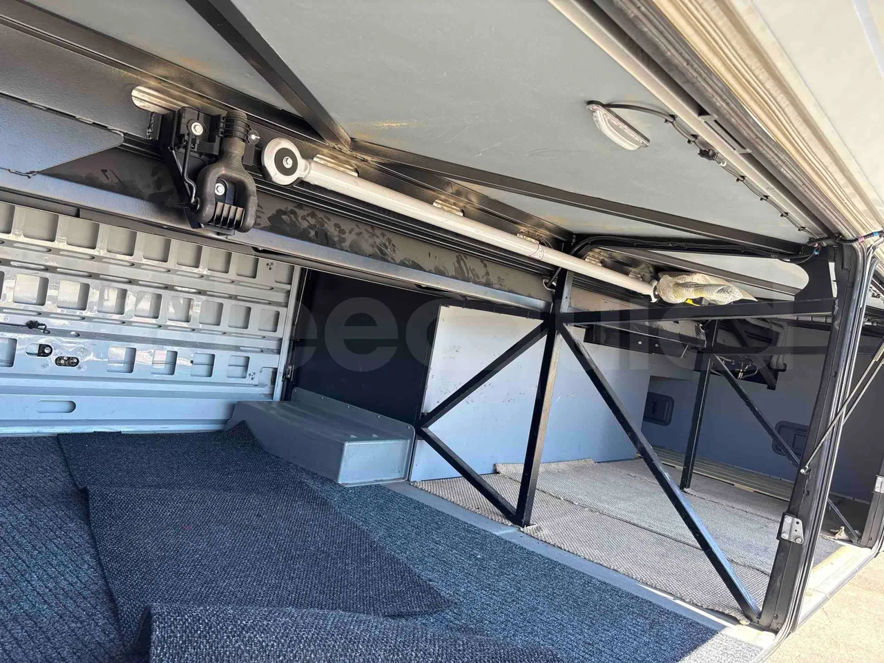 Setra S516 - internal frame rust check