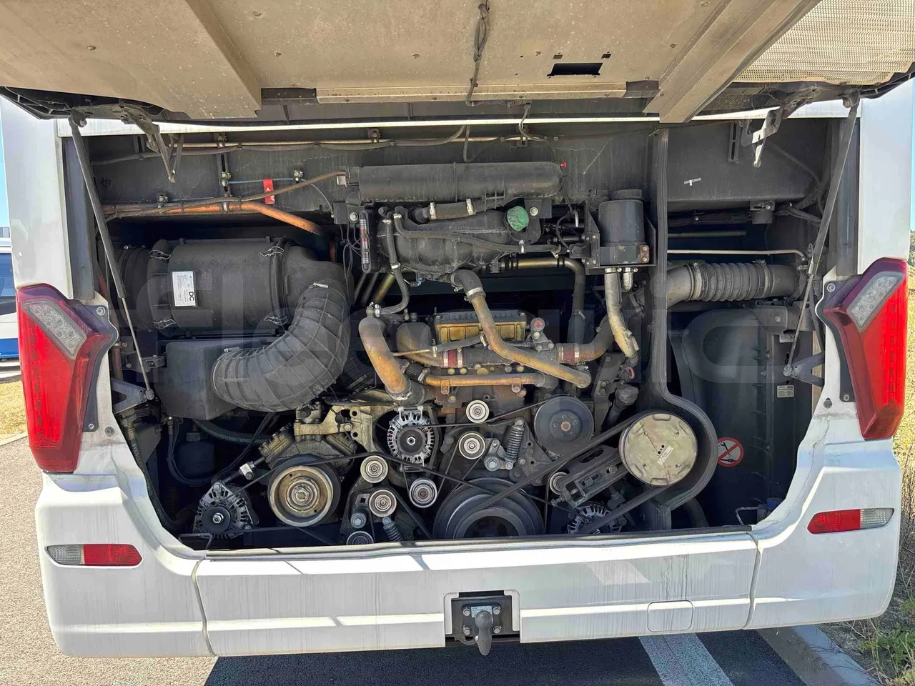 Setra S516 - rear hatch open