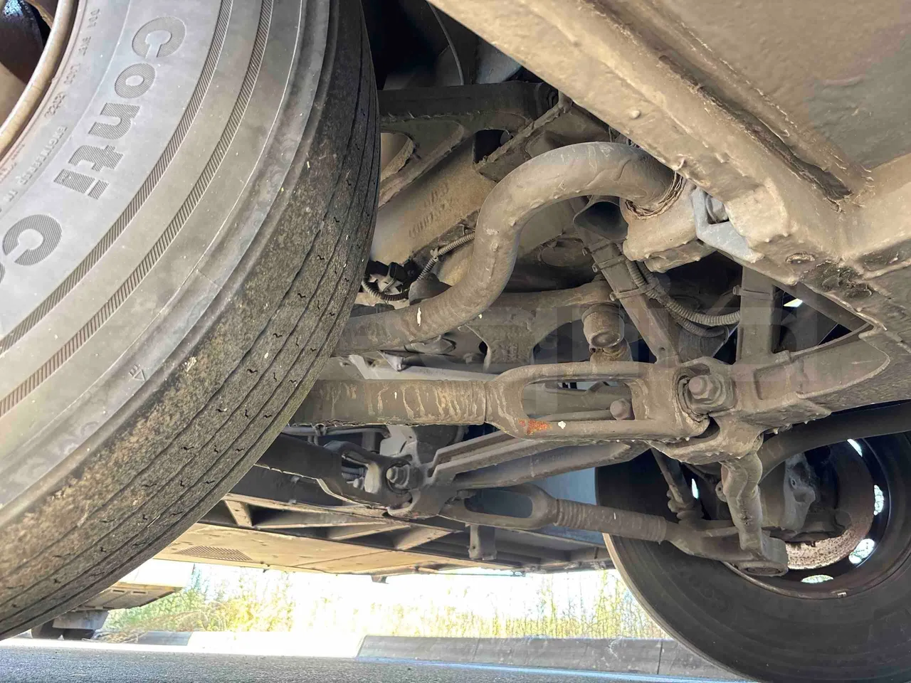 Setra S516 - front axle central