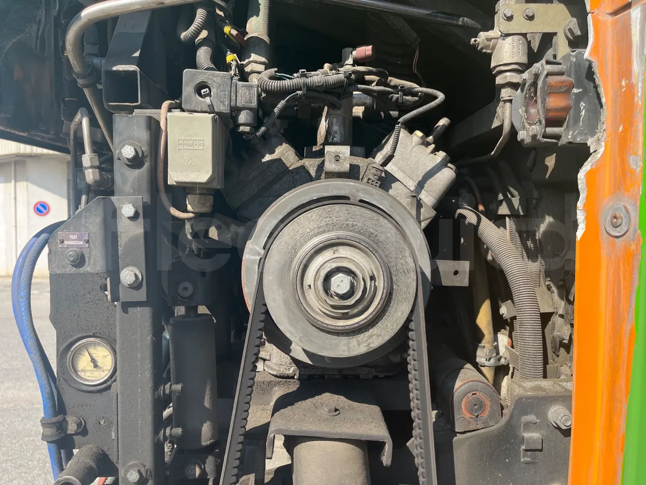 Iveco Citelis PS09D5/A/83 - EUR5 - 213kW - 10.46m CNG - air conditioning compressor