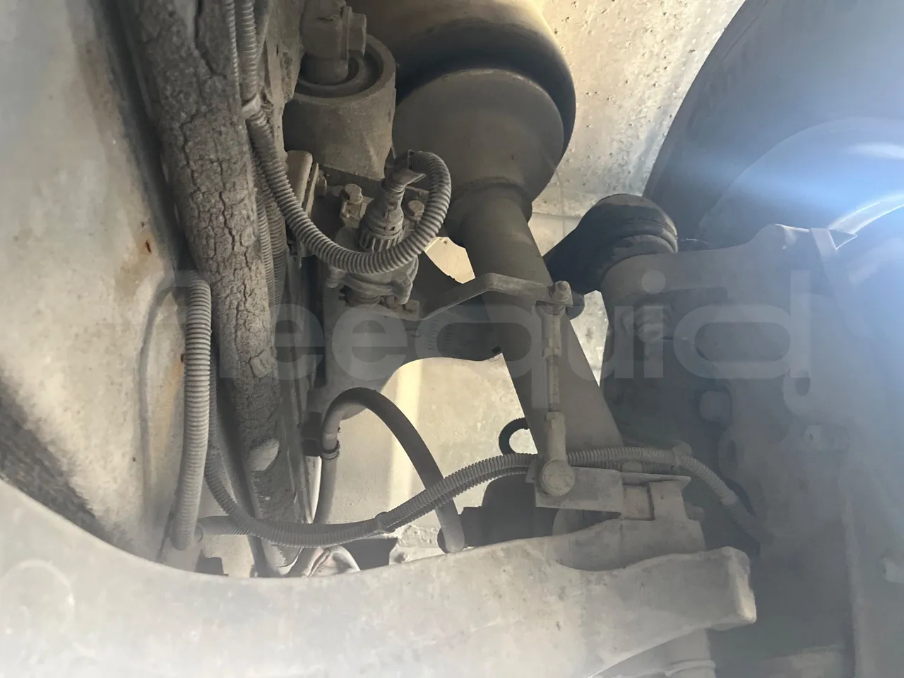 Iveco Citelis PS09D5/A/83 - EUR5 - 213kW - 10.46m CNG - front air springs right