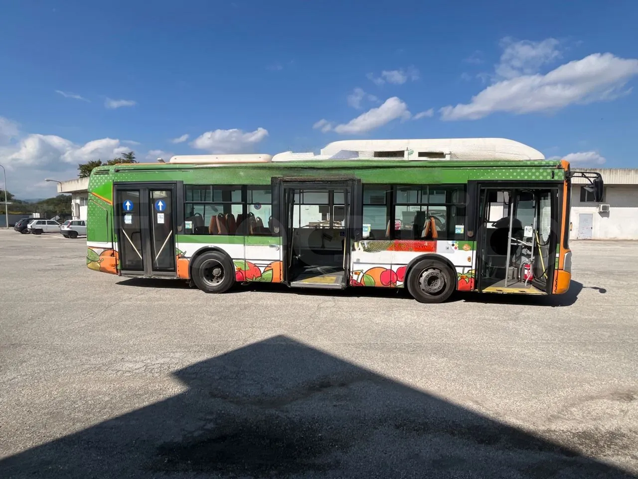 Iveco Citelis PS09D5/A/83 - EUR5 - 213kW - 10.46m CNG - right side doors open