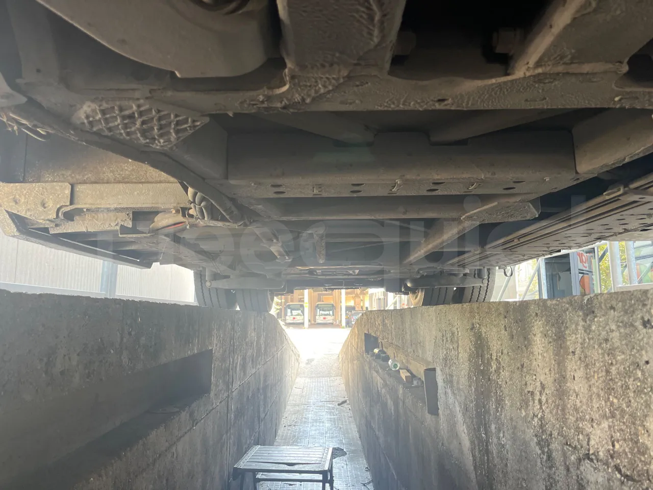 Iveco Citelis PS09D5/A/83 - EUR5 - 213kW - 10.46m CNG - central undercarriage photo