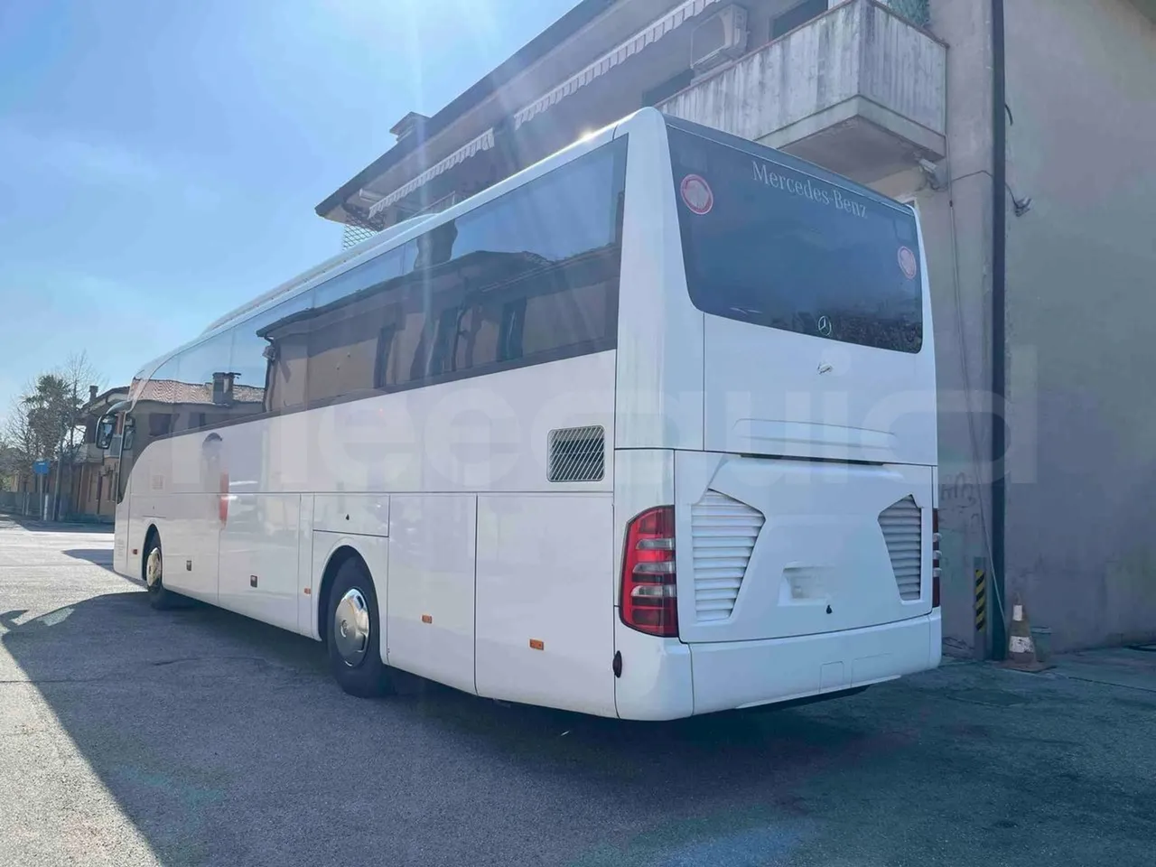 Mercedes-Benz Tourismo 632 01 - Euro6 - 315kW - 12.140mt - 3/4 left rear side