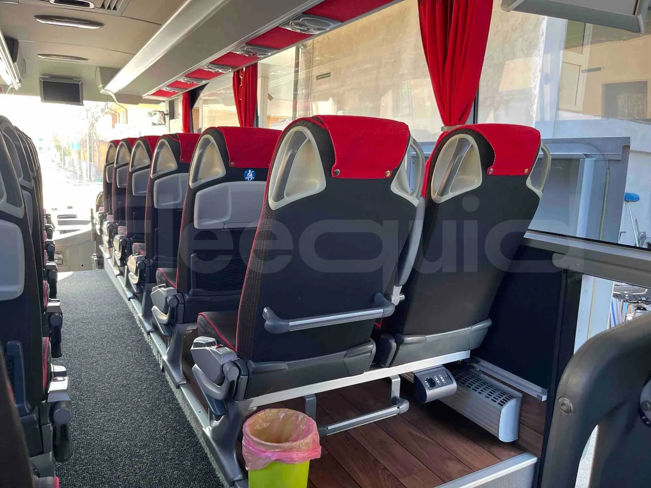 Mercedes-Benz Tourismo 632 01 - Euro6 - 315kW - 12.140mt - toilette accessories photo