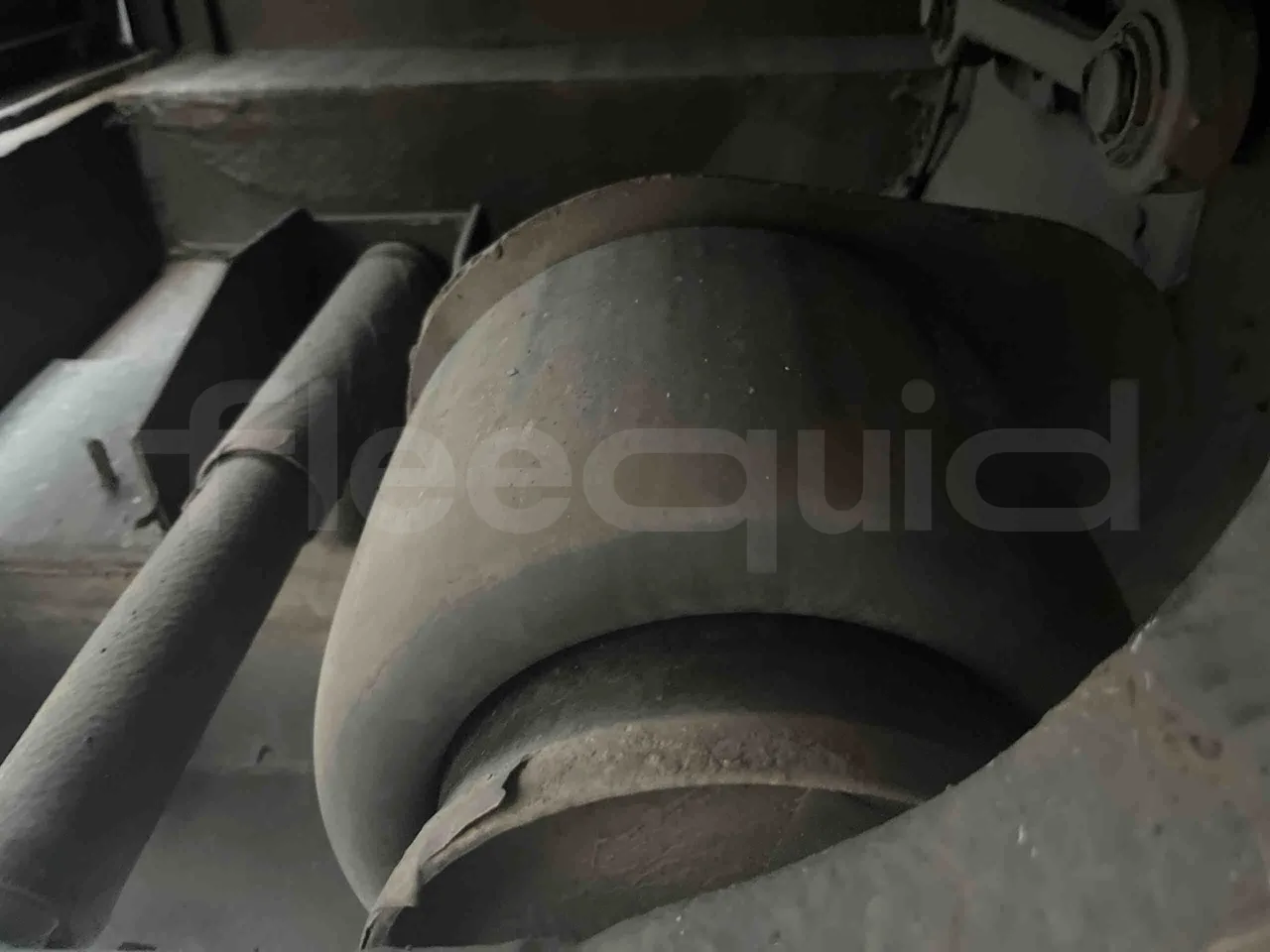 Mercedes-Benz Tourismo 632 01 - Euro6 - 315kW - 12.140mt - axel 2 air springs 1 left