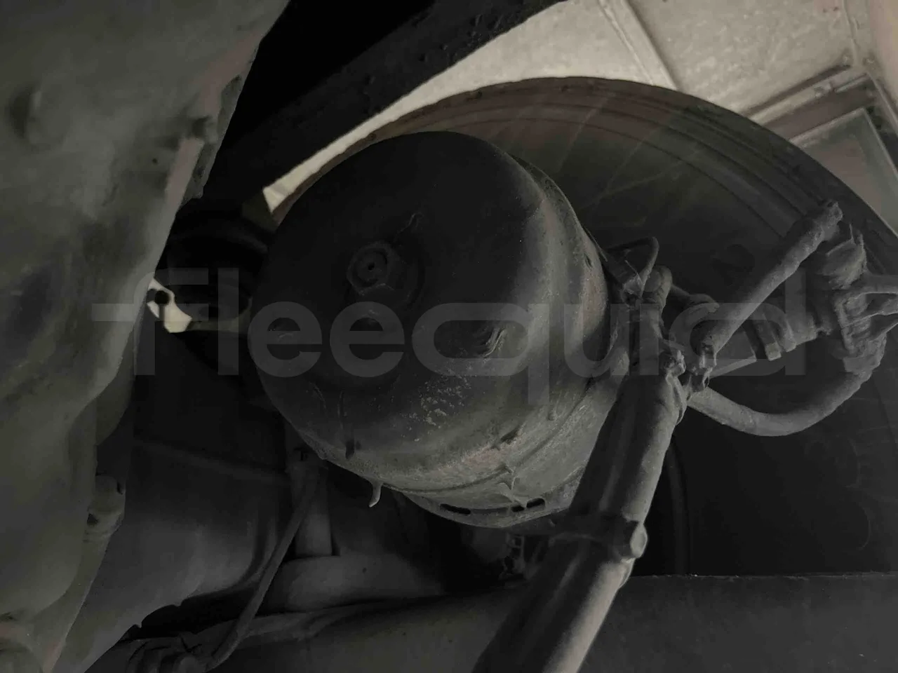 Mercedes-Benz Tourismo 632 01 - Euro6 - 315kW - 12.140mt - axle 2 caliper brakes right