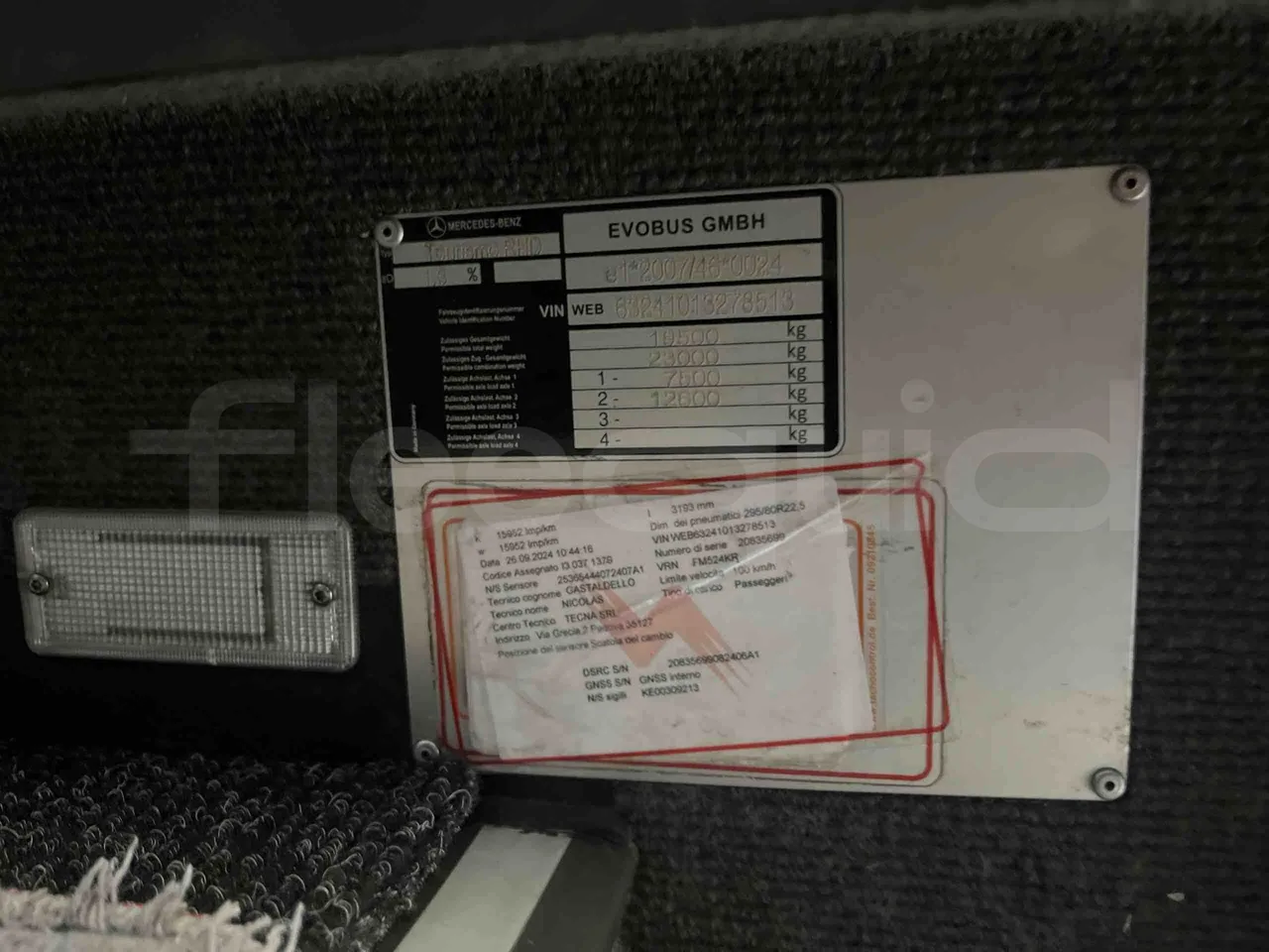 Mercedes-Benz Tourismo 632 01 - Euro6 - 315kW - 12.140mt - chassis VIN photo