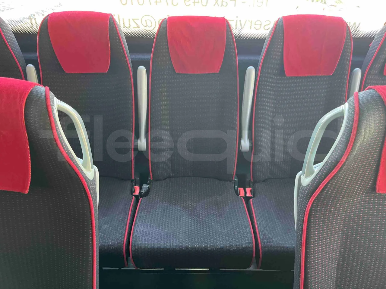 Mercedes-Benz Tourismo 632 01 - Euro6 - 315kW - 12.140mt - single seat detail