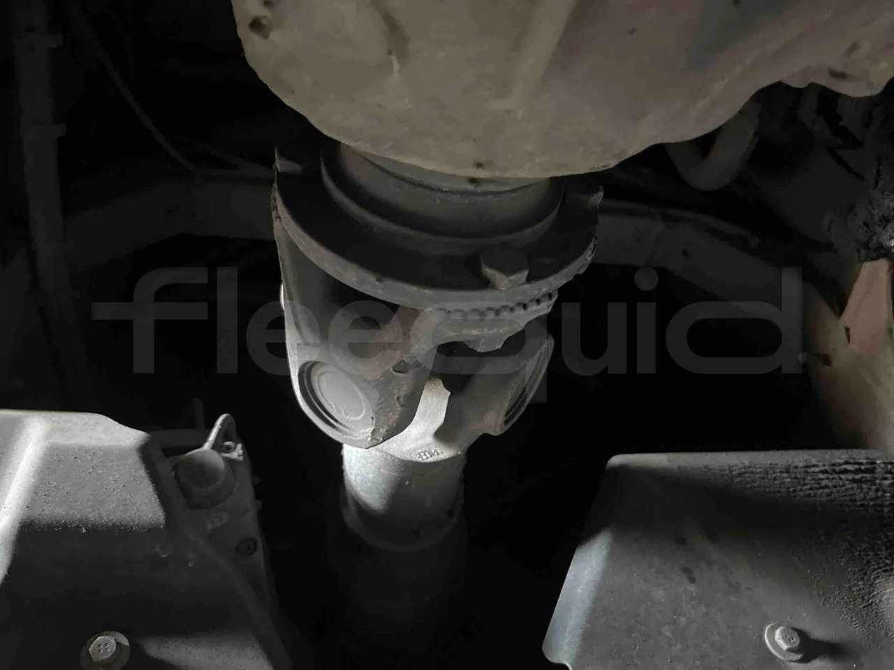 Mercedes-Benz Tourismo 632 01 - Euro6 - 315kW - 12.140mt - driveshaft photo