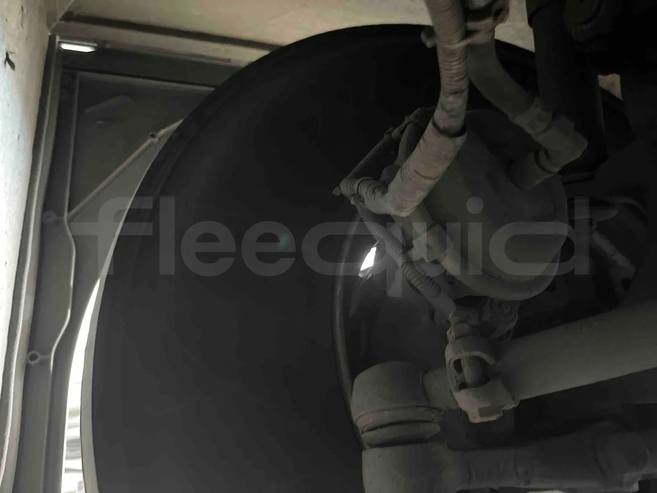 Mercedes-Benz Tourismo 632 01 - Euro6 - 315kW - 12.140mt - front air springs right