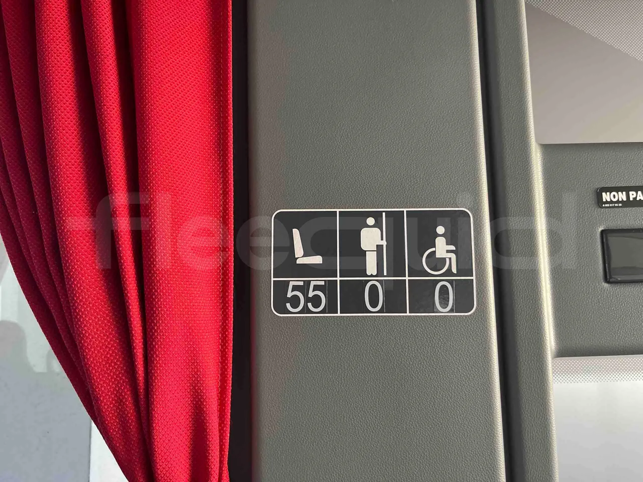 Mercedes-Benz Tourismo 632 01 - Euro6 - 315kW - 12.140mt - seat plate photo