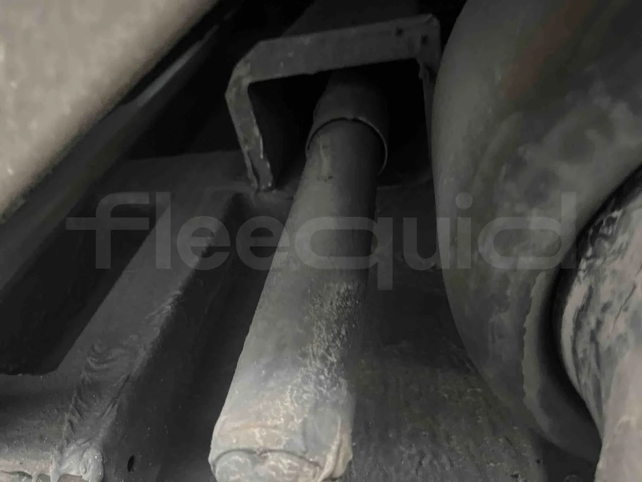 Mercedes-Benz Tourismo 632 01 - Euro6 - 315kW - 12.140mt - axle 2 shock absorbers 2 left