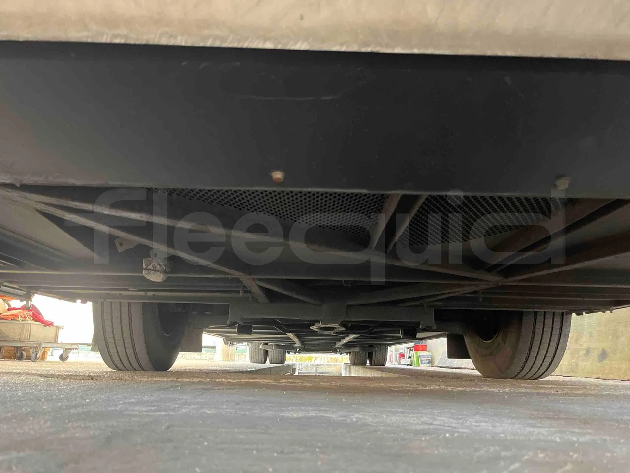 Mercedes-Benz Tourismo 632 01 - Euro6 - 315kW - 12.140mt - front undercarriage from front