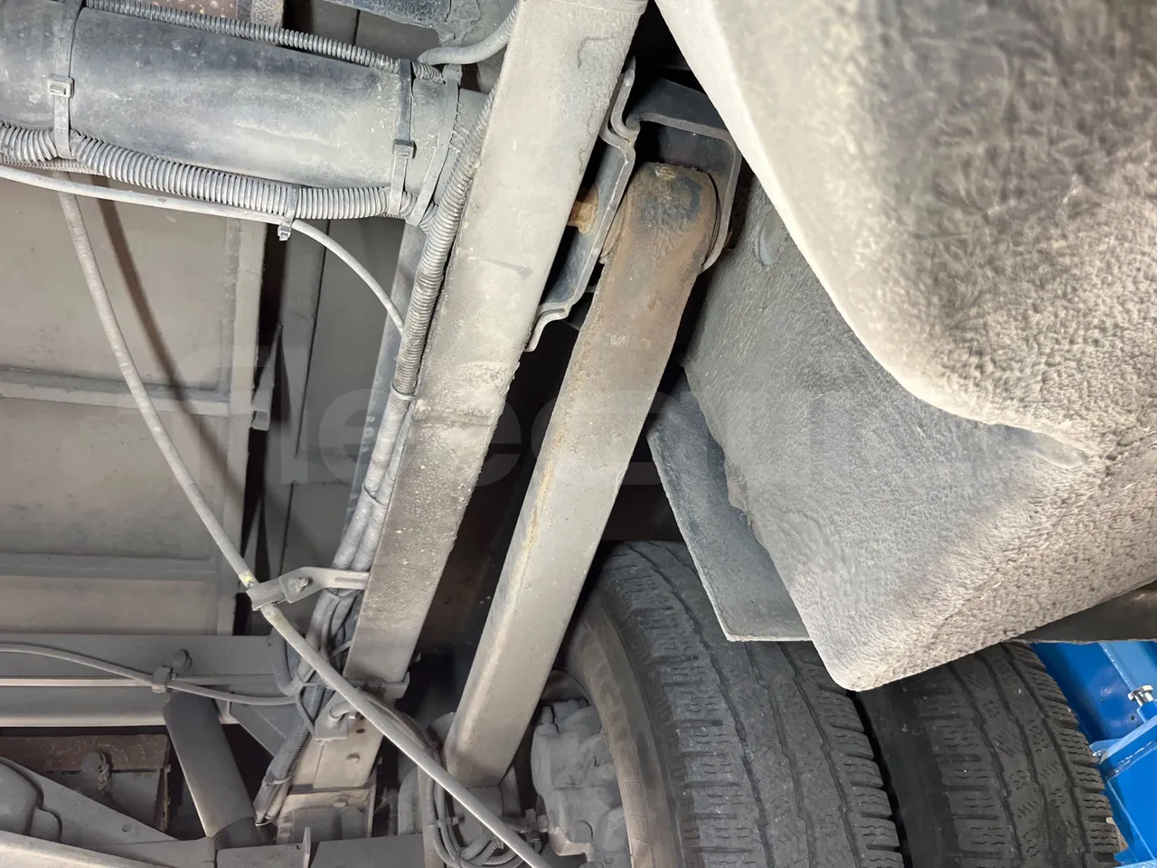 Iveco Daily 65C/E4 - EUR5 - 125kW - 7.714m Wing - axel 2 air springs 2 left
