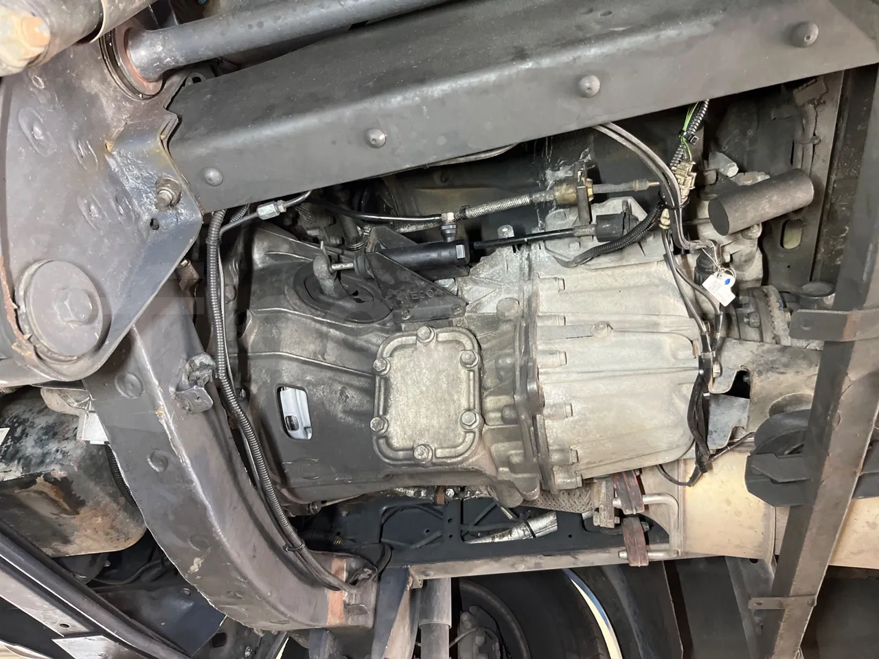 Iveco Daily 65C/E4 - EUR5 - 125kW - 7.714m Wing - gearbox photo