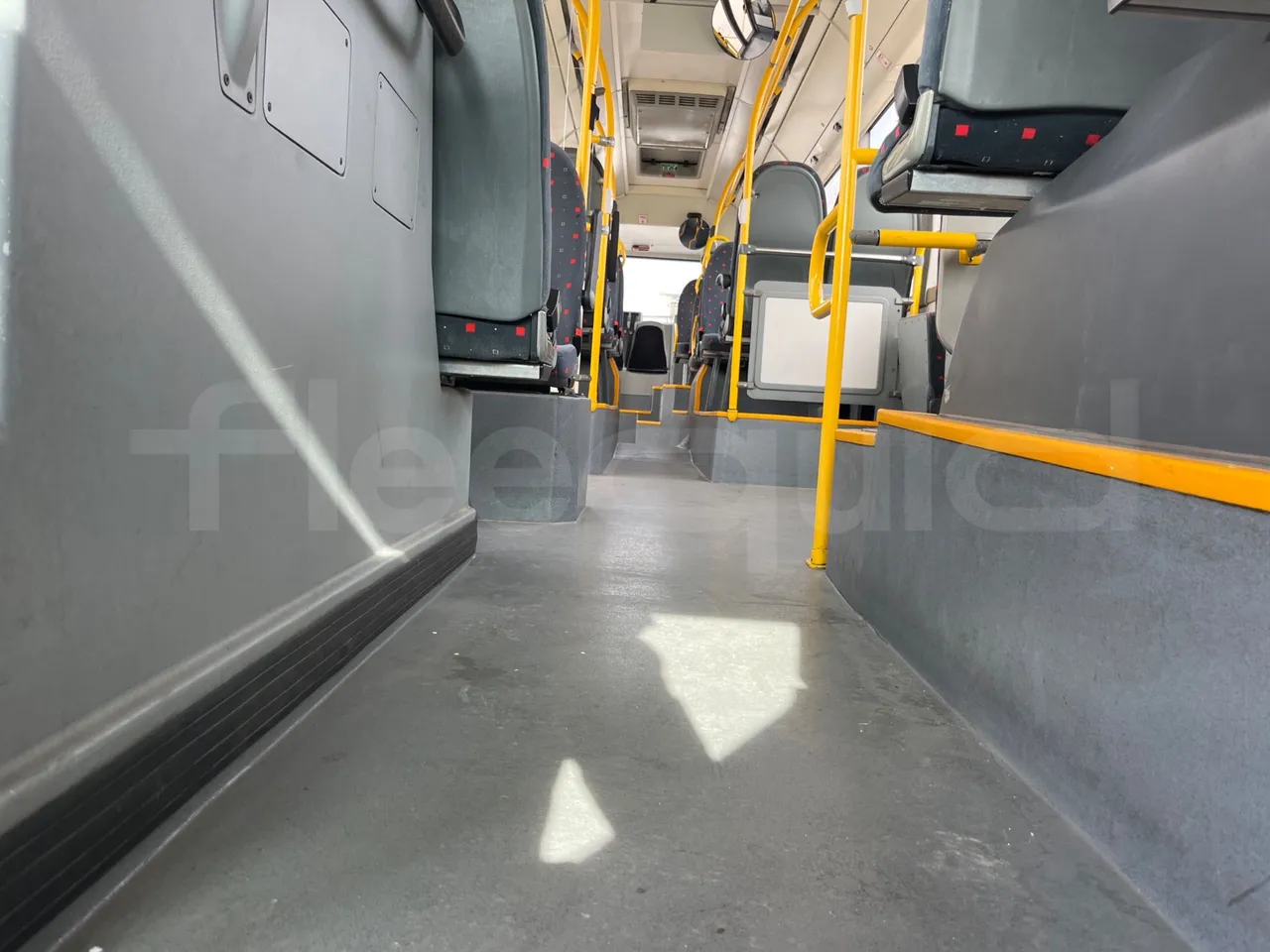 Volvo B4SH 7900 - Euro5 - 161kW - 12.084mt - seat brackets photo