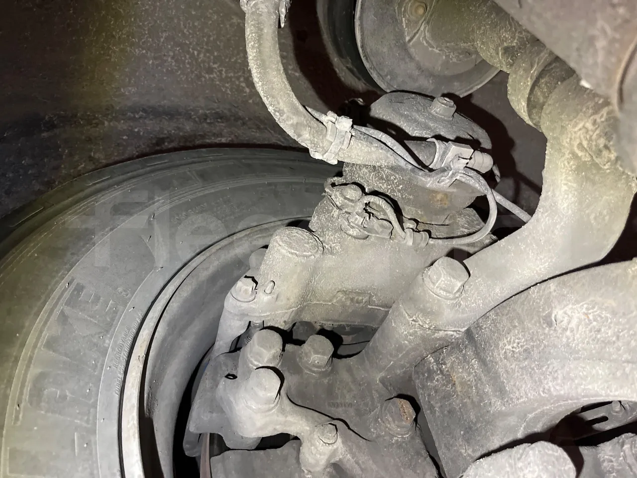 Volvo B4SH 7900 - Euro5 - 161kW - 12.084mt - front brake calipers left