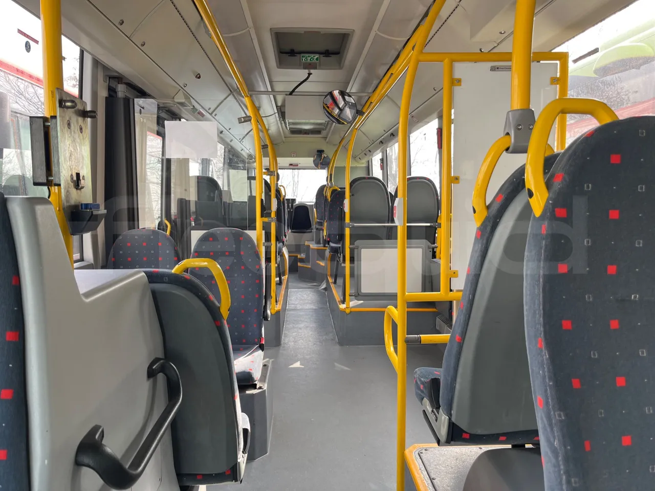 Volvo B4SH 7900 - Euro5 - 161kW - 12.084mt - reverse view middle aisle