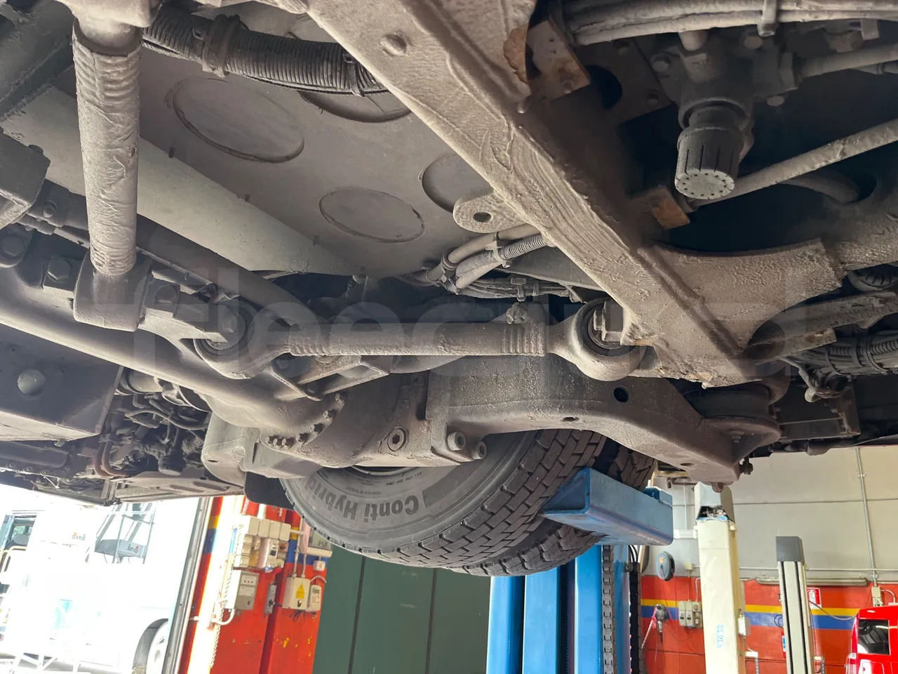 Volvo B4SH 7900 - Euro5 - 161kW - 12.084mt - axle 3 left side