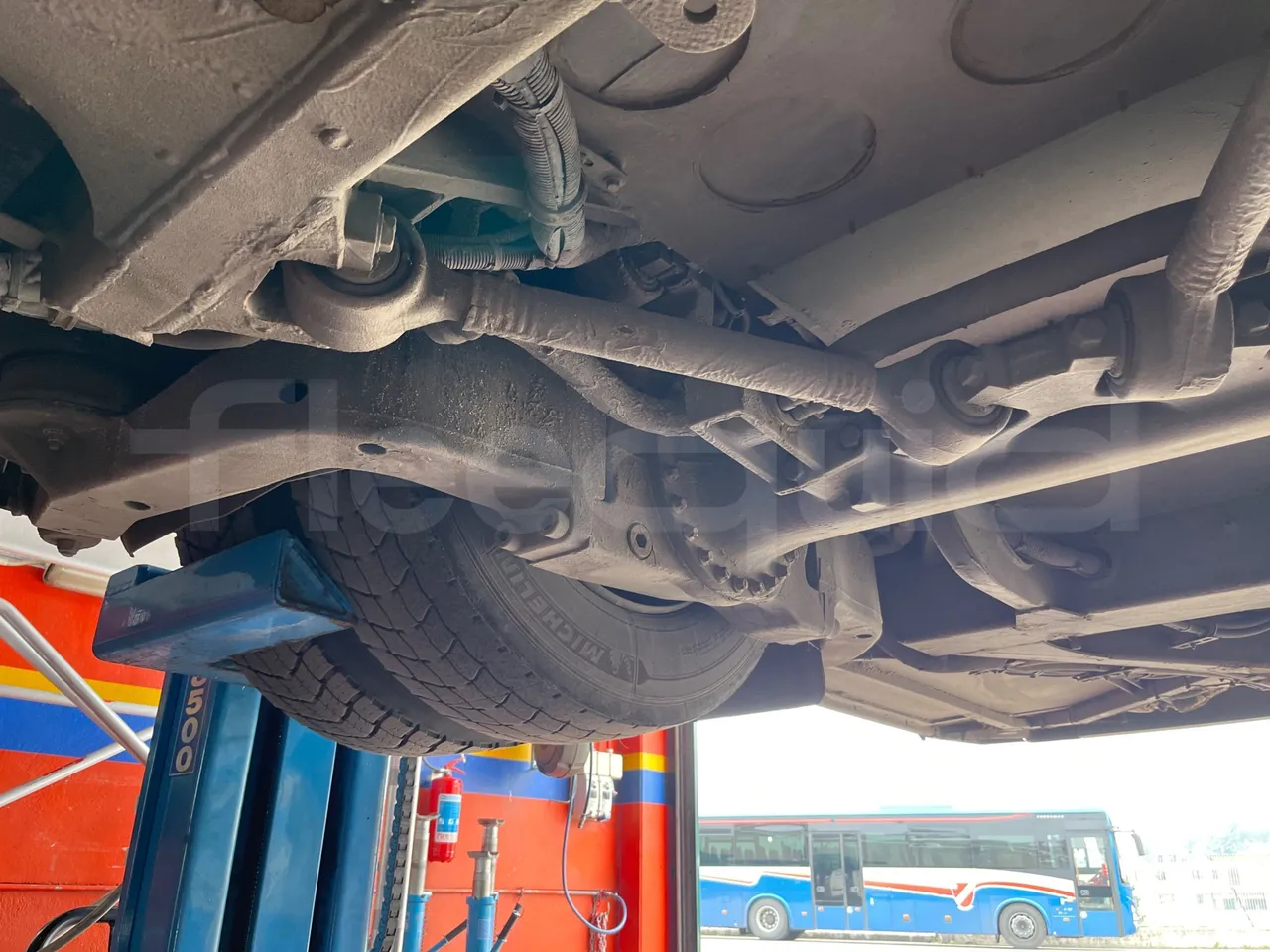 Volvo B4SH 7900 - Euro5 - 161kW - 12.084mt - axle 3 right side