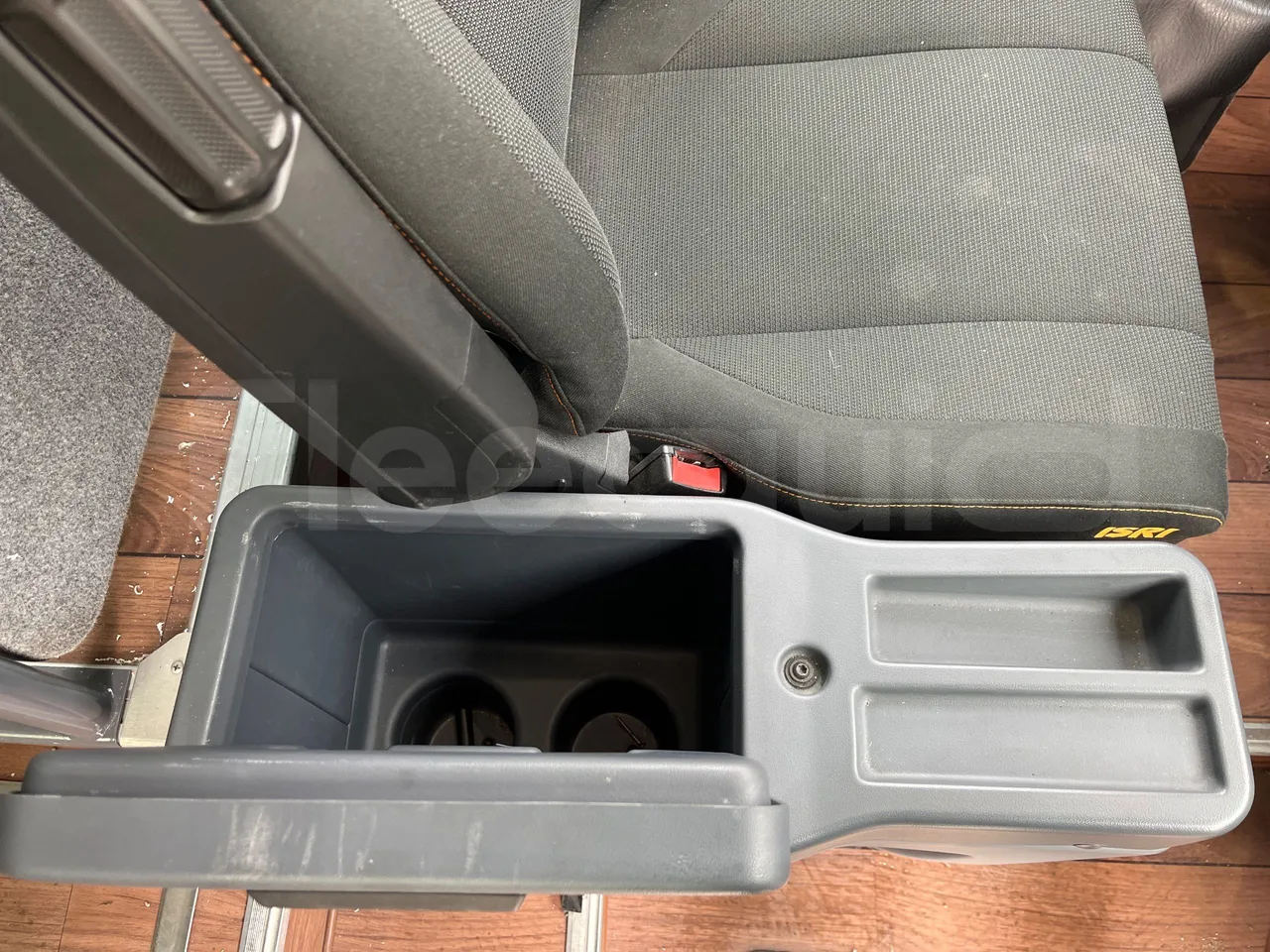 Iveco Evadys Evadys H - Euro 6 - 294 kW - 13 mt - hostess seat photo