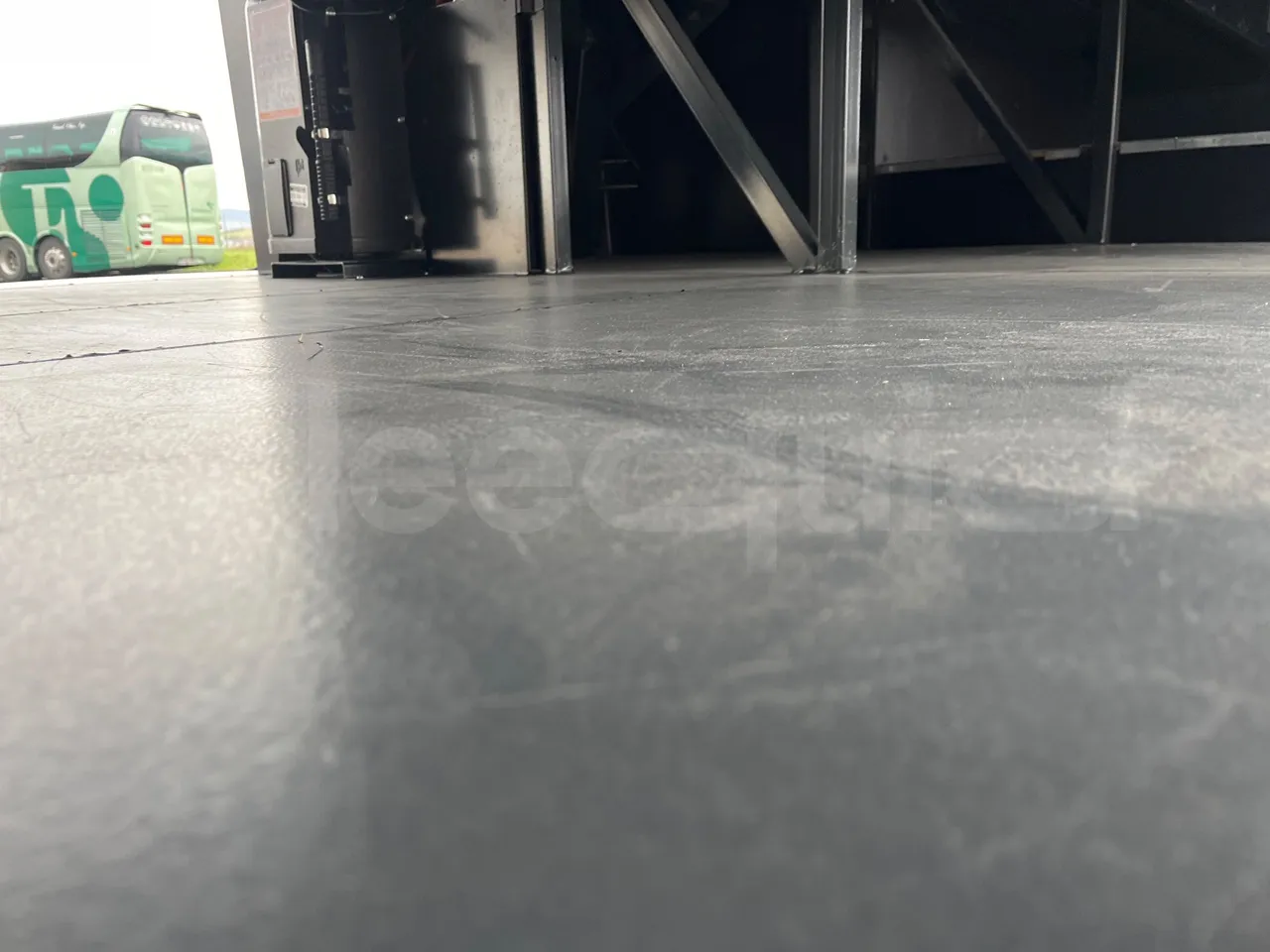 Iveco Evadys Evadys H - Euro 6 - 294 kW - 13 mt - under carpet photo