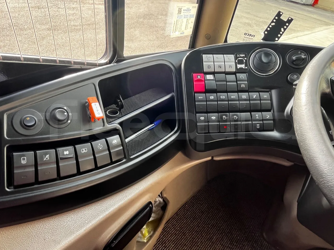 Iveco Magelys SFR2XX - Euro6 - 294kW - 12.830mt - onboard devices 1