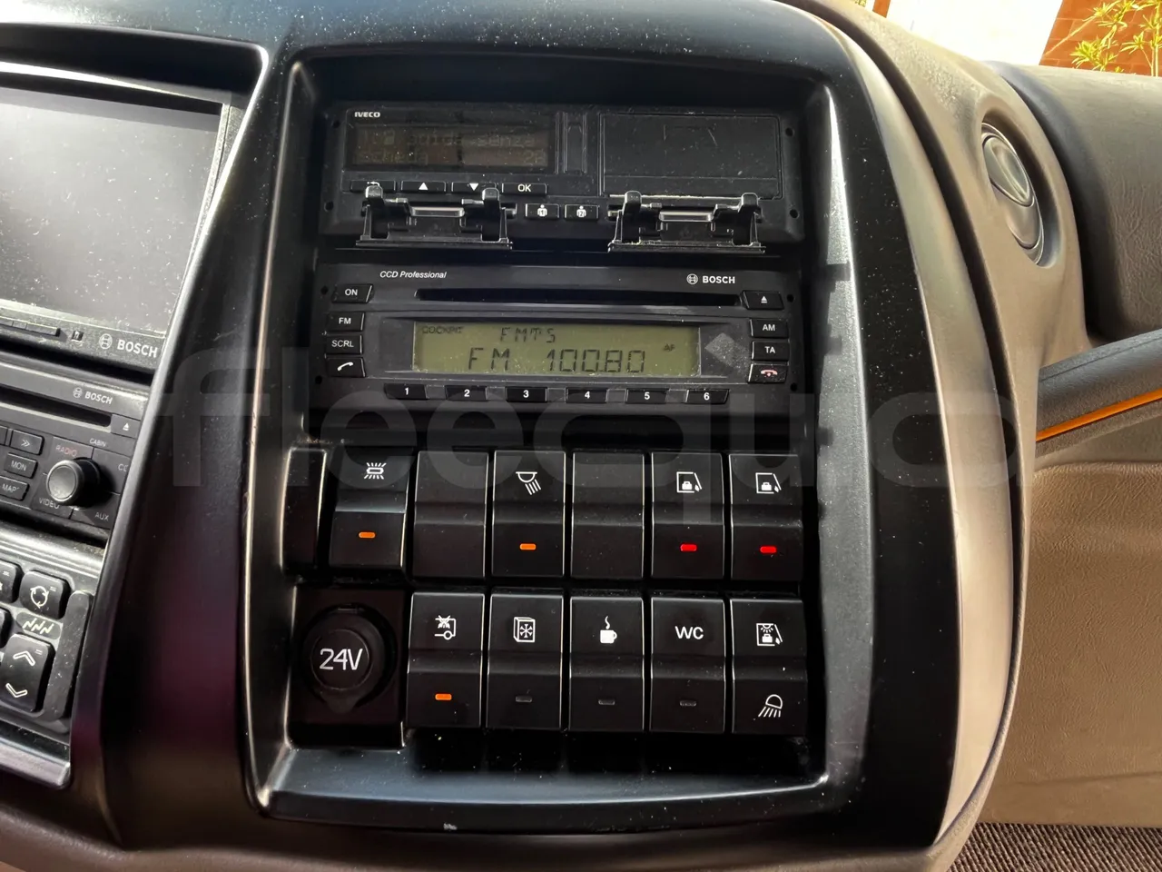 Iveco Magelys SFR2XX - Euro6 - 294kW - 12.830mt - onboard devices 2