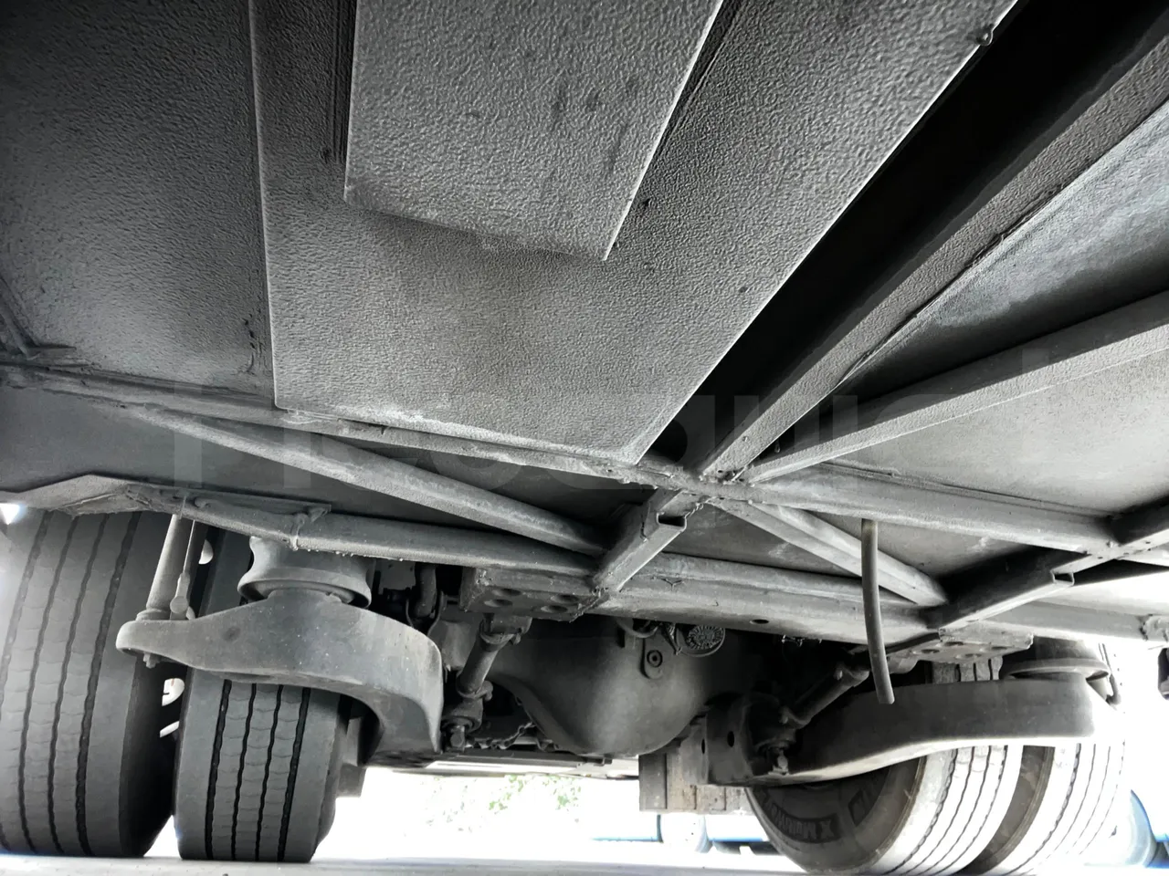 Iveco Magelys SFR2XX - Euro6 - 294kW - 12.830mt - bellows turntable (18m)