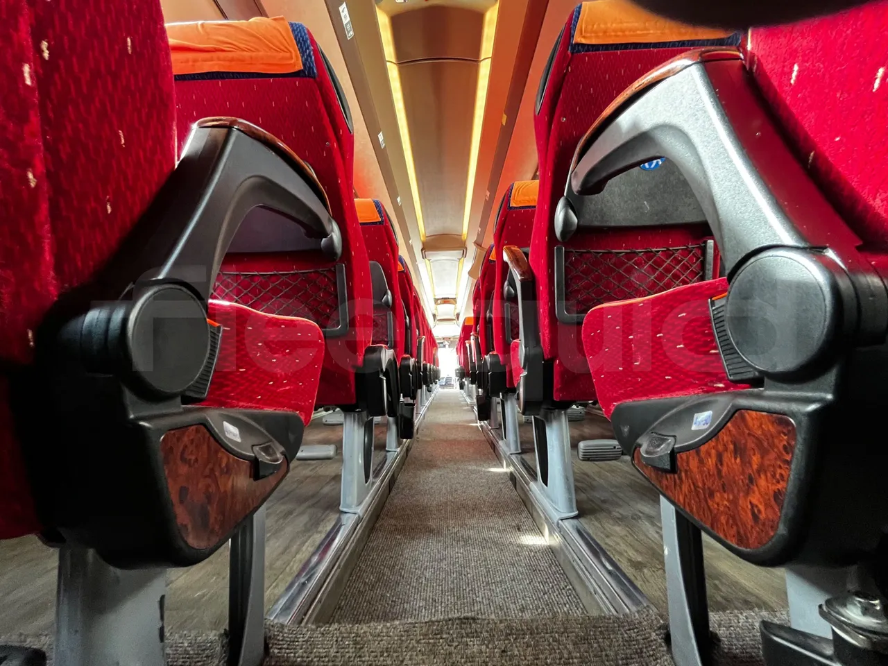 Iveco Magelys SFR2XX - Euro6 - 294kW - 12.830mt - seat brackets photo