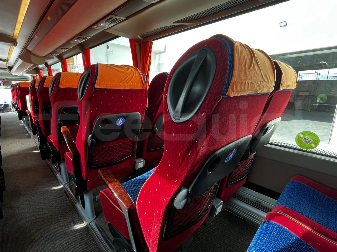 Iveco Magelys SFR2XX - Euro6 - 294kW - 12.830mt - single seat detail